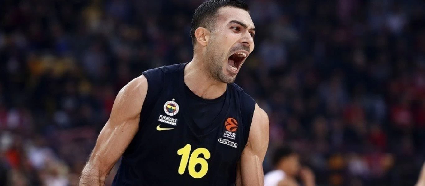 Διάψευση για Κ. Σλούκα - Ολυμπιακός: «Δεν υπάρχει καμία συμφωνία»